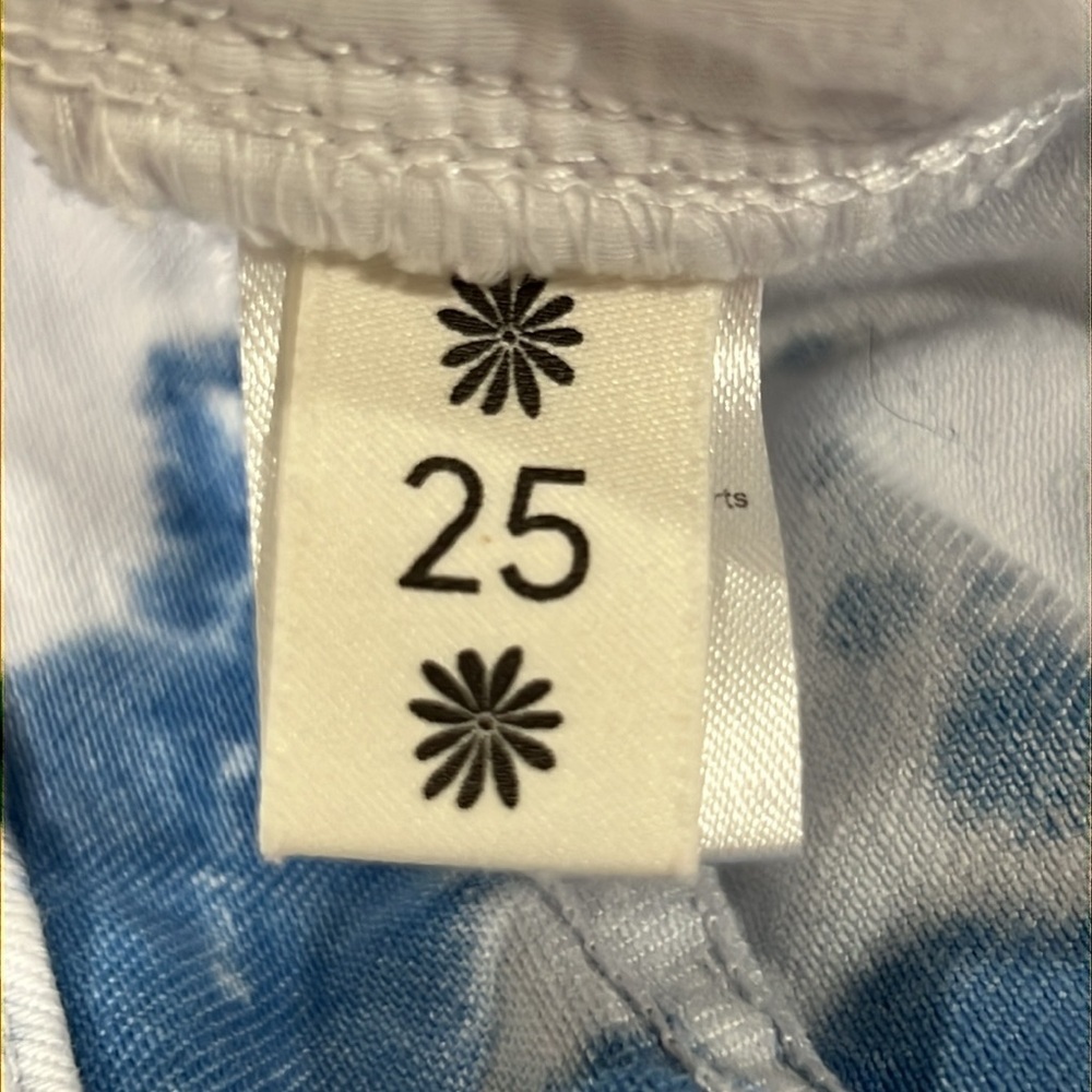 Show Me Your Mumu High‎ Rise Tie Dye Denim Cutoff Shorts Size 25 - Picture 9 of 10